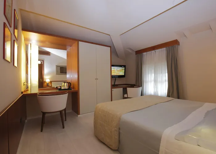 Celide 4* Lucca